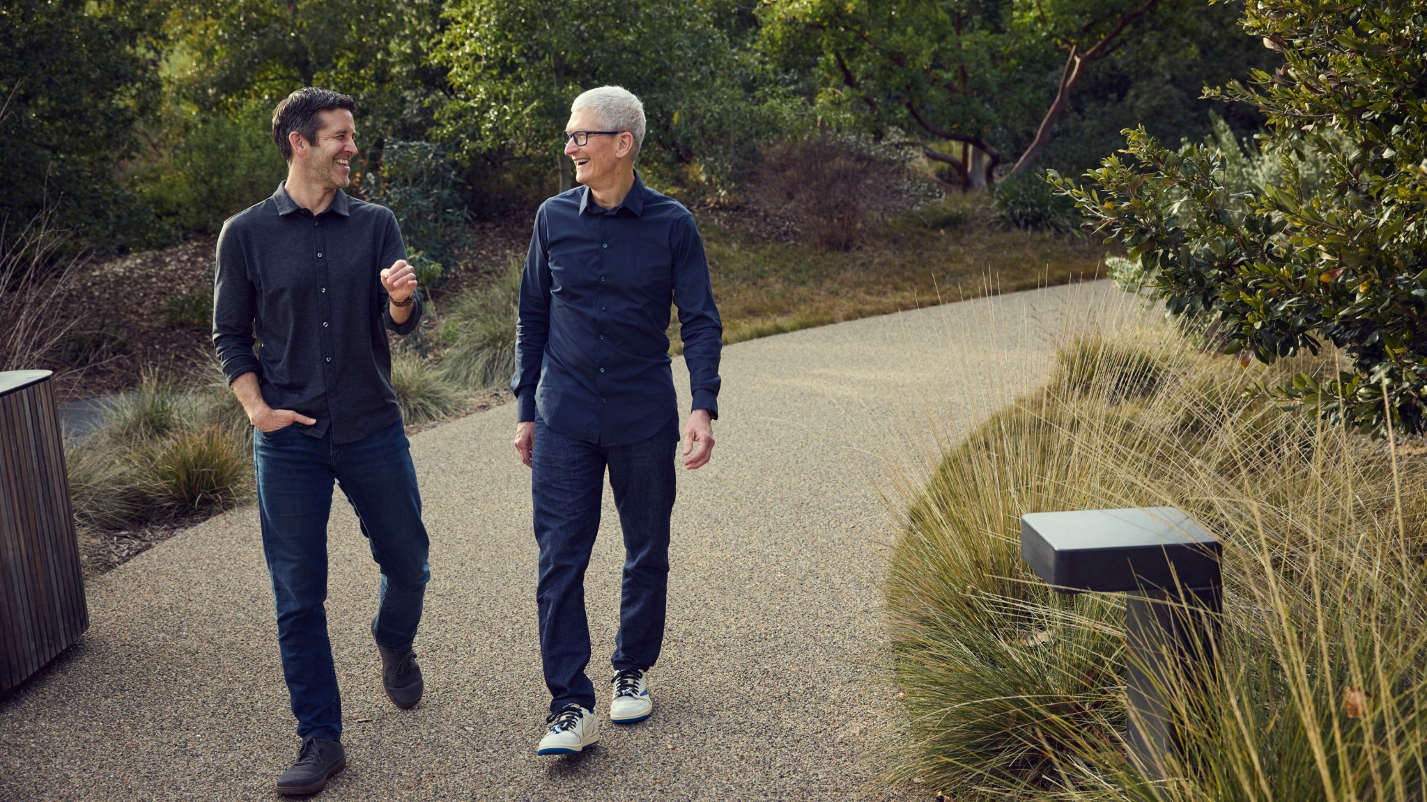 Apple’s next CEO will oversee a $4 trillion tech giant, but isn’t on LinkedIn. Can today’s leaders still skip social media?