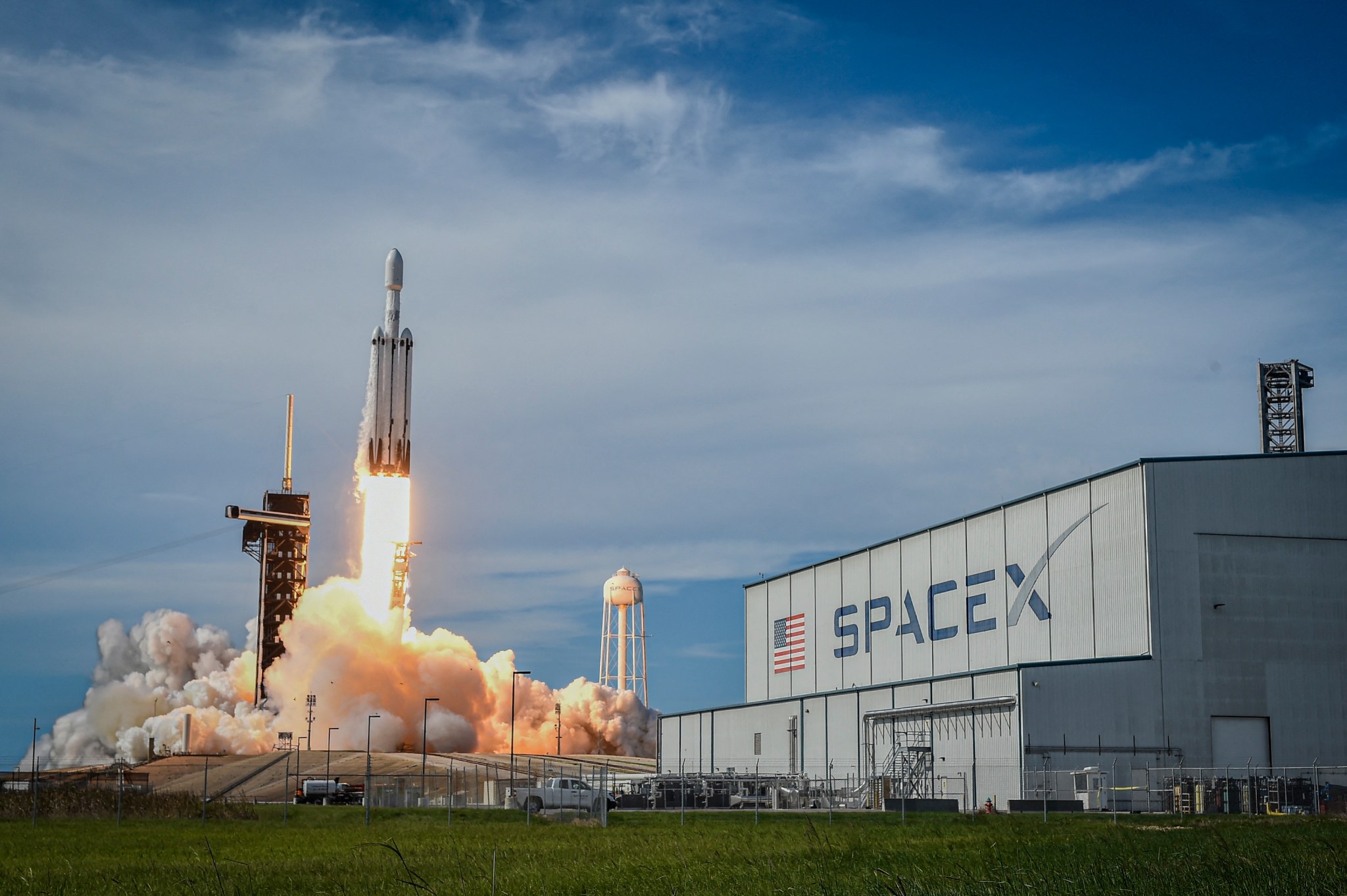 Markets tumble worldwide as Fed resets expectations: $400 billion wiped off SpaceX stock