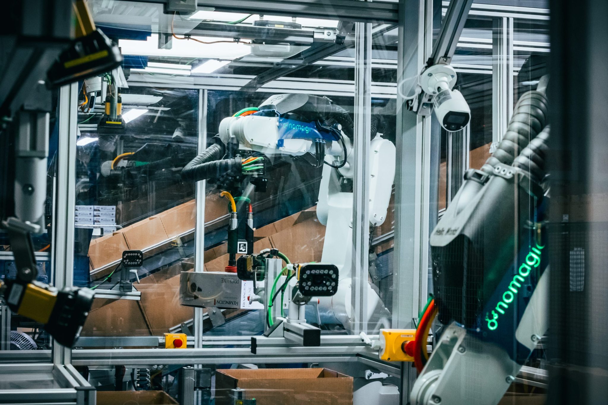 Nomagic’s new AI lab headed by former Google DeepMind researcher claims success in early deployment of ‘AI brain’ for warehouse robots