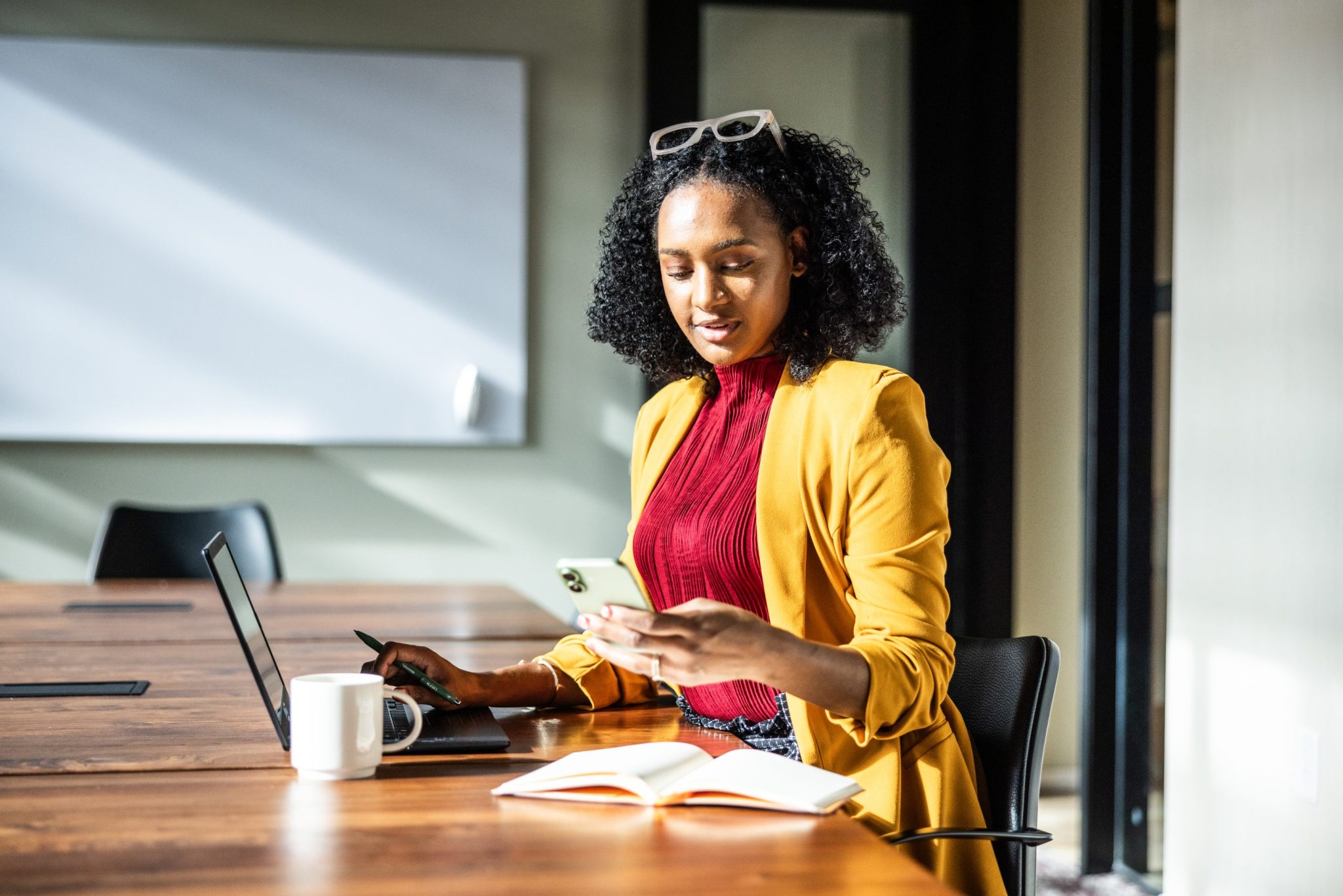 The tech attention crisis has hit the workplace. One company thinks AI is the cure