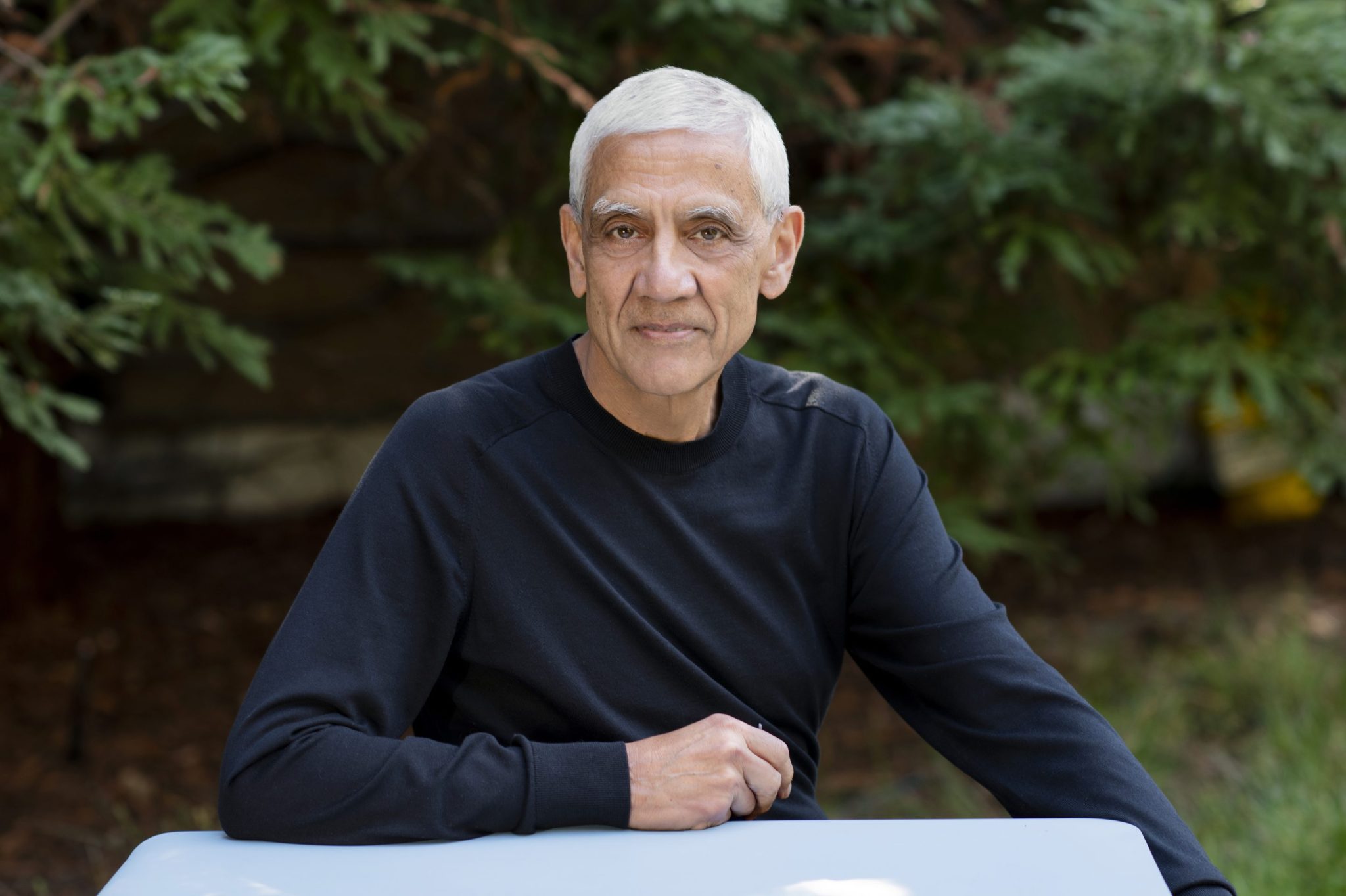 Vinod Khosla: AI’s energy crisis has a fix — and it doesn’t need the grid